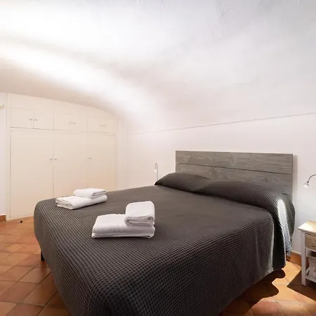 Apartamento Claudia's 2 *